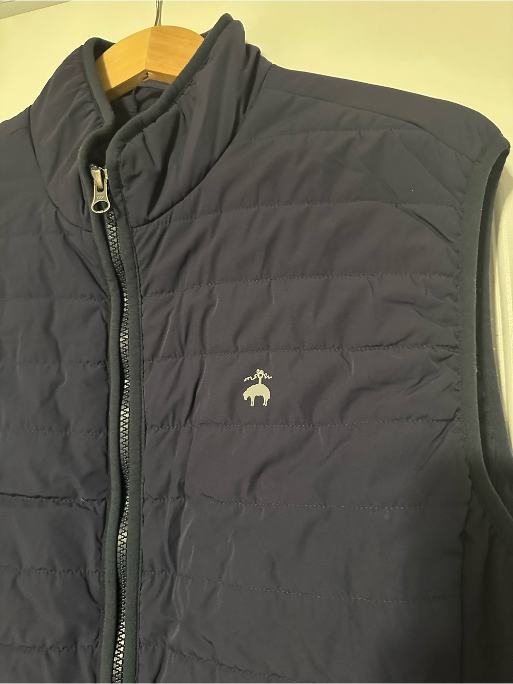 Brooks Brothers Men's Navy Quilted Sleeveless Vest - Lightweight Layering - Picture 2 of 5